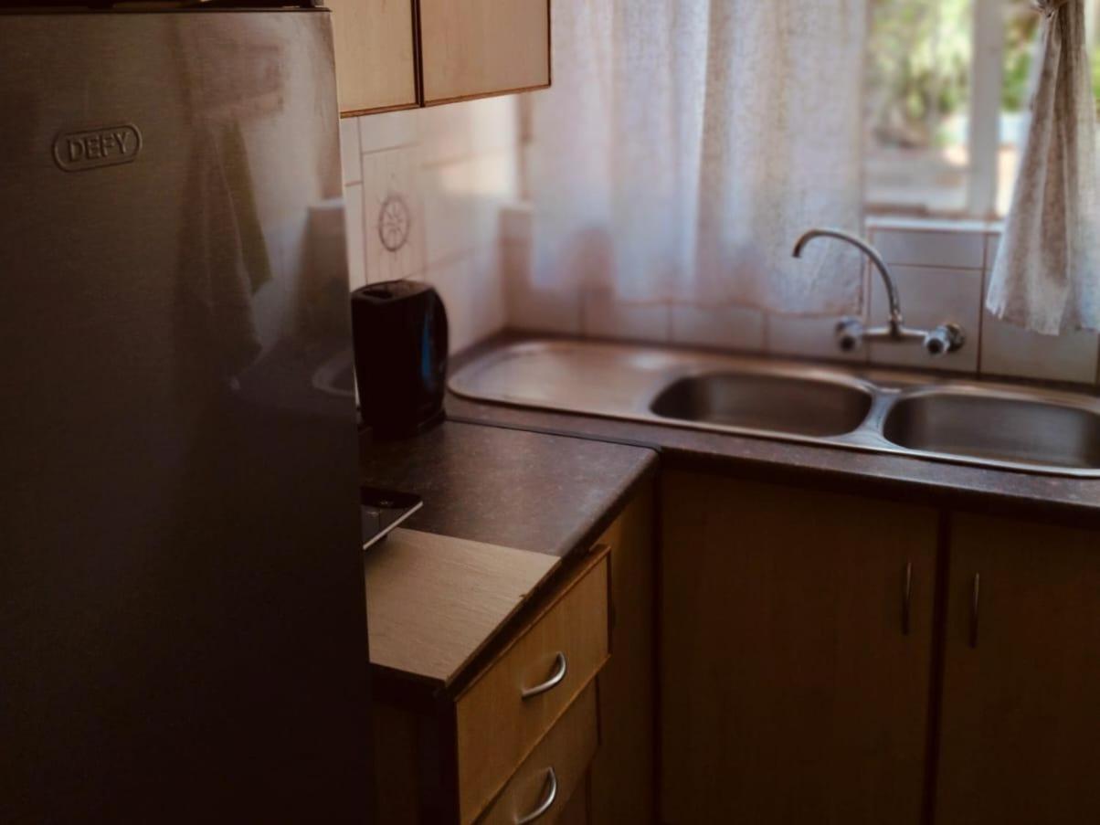Anri Guesthouse Bloemfontein Zewnętrze zdjęcie