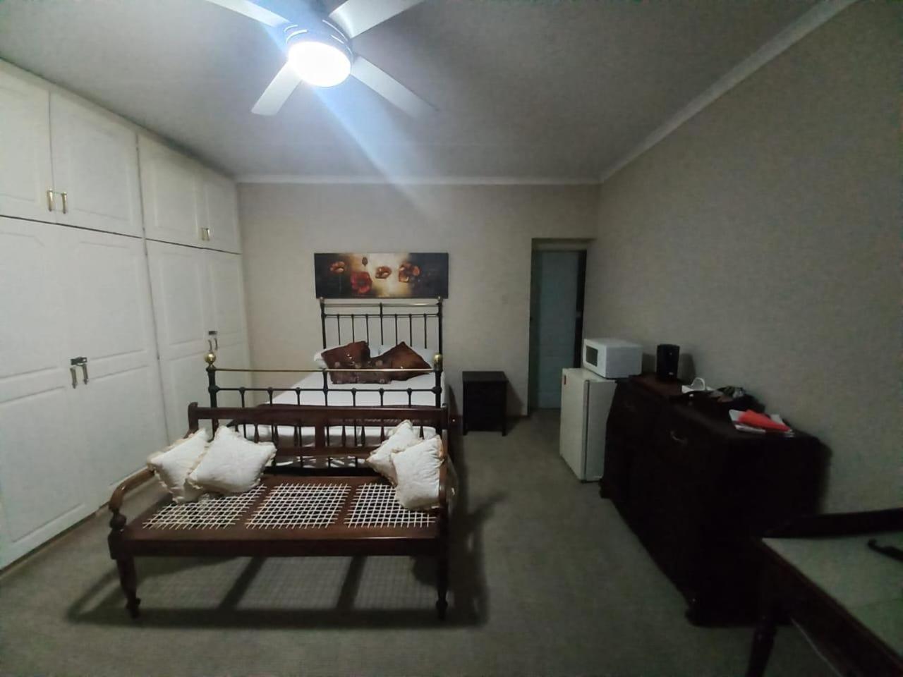 Anri Guesthouse Bloemfontein Zewnętrze zdjęcie