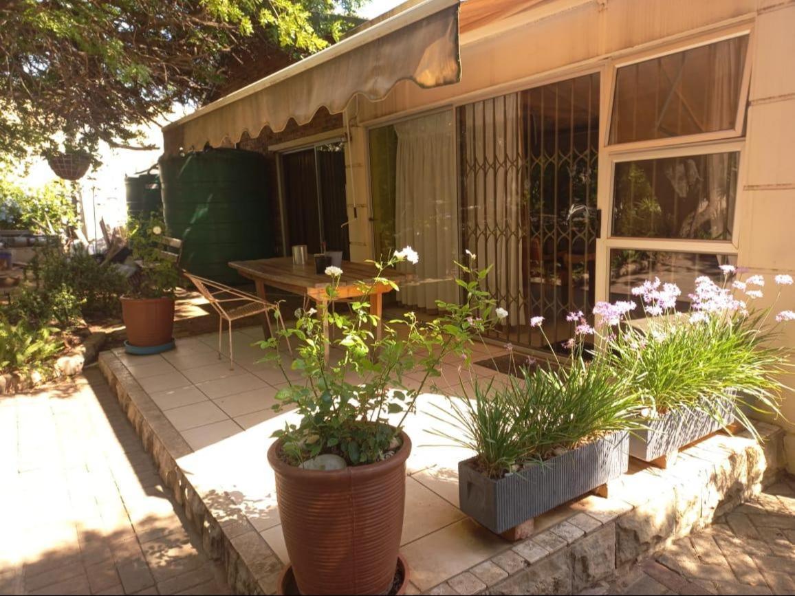 Anri Guesthouse Bloemfontein Zewnętrze zdjęcie